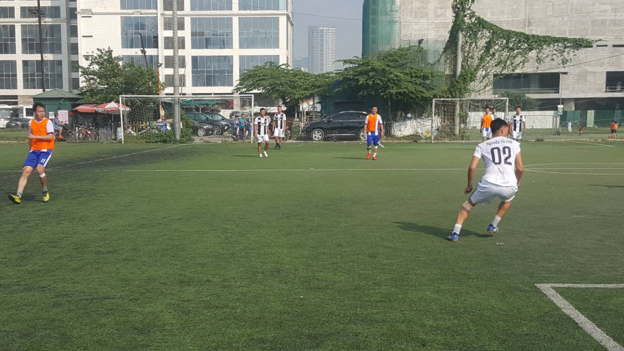 Giải bóng đá "VEHA Kết nối yêu thương 2018"