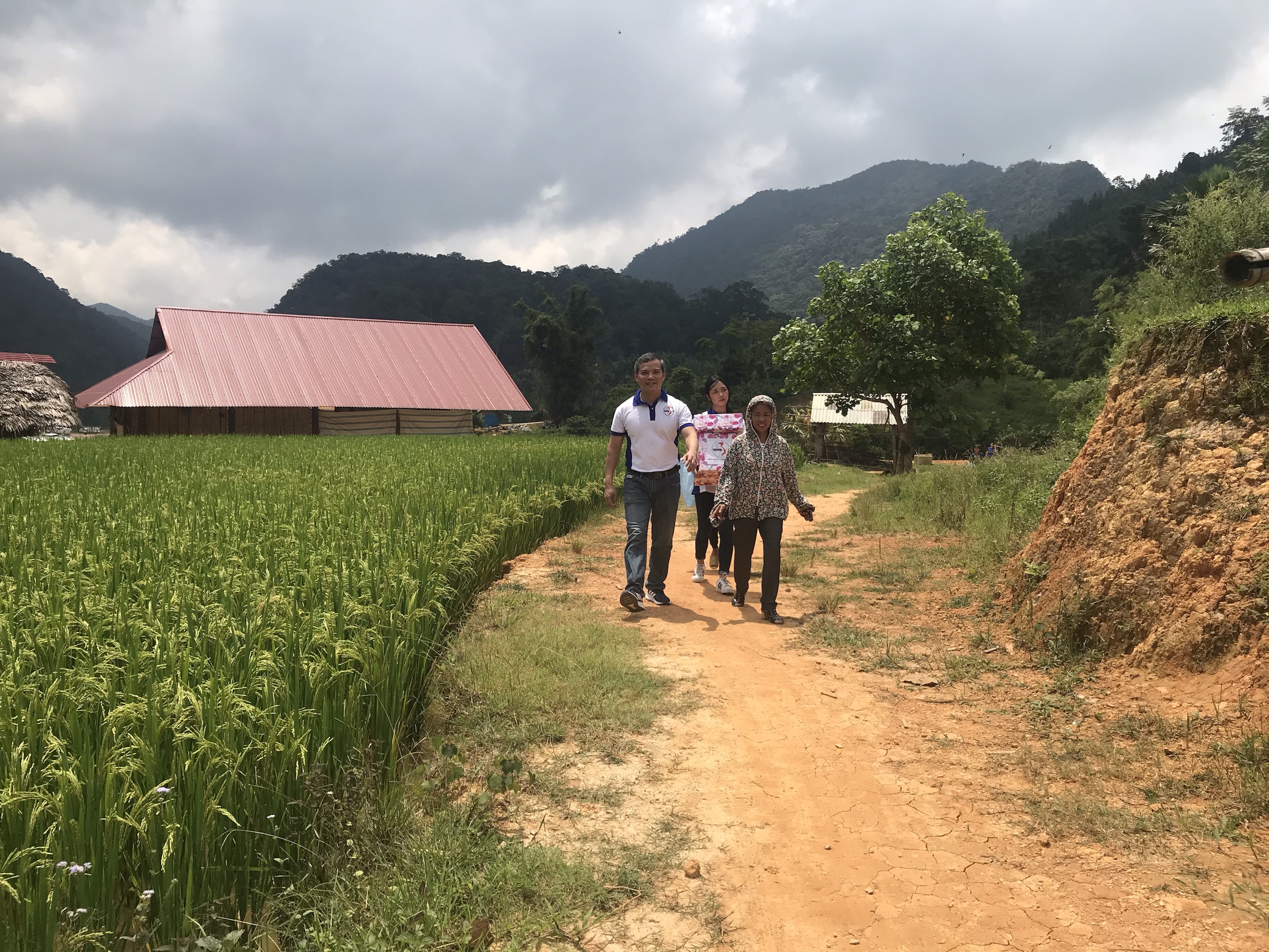 Chương trình VEHA Kết nối yêu thương - "Tiếp sức đến trường 2020"
