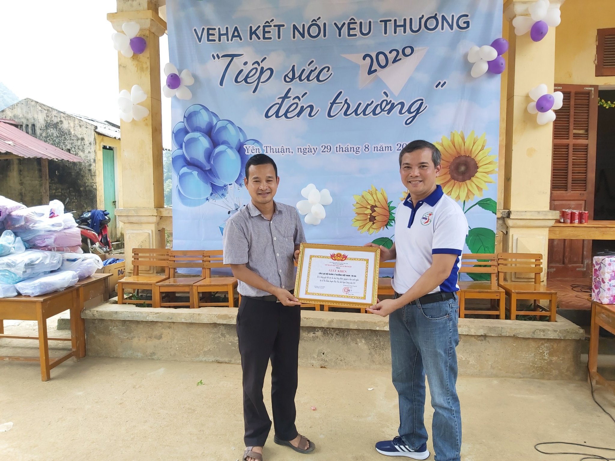 Chương trình VEHA Kết nối yêu thương - "Tiếp sức đến trường 2020"