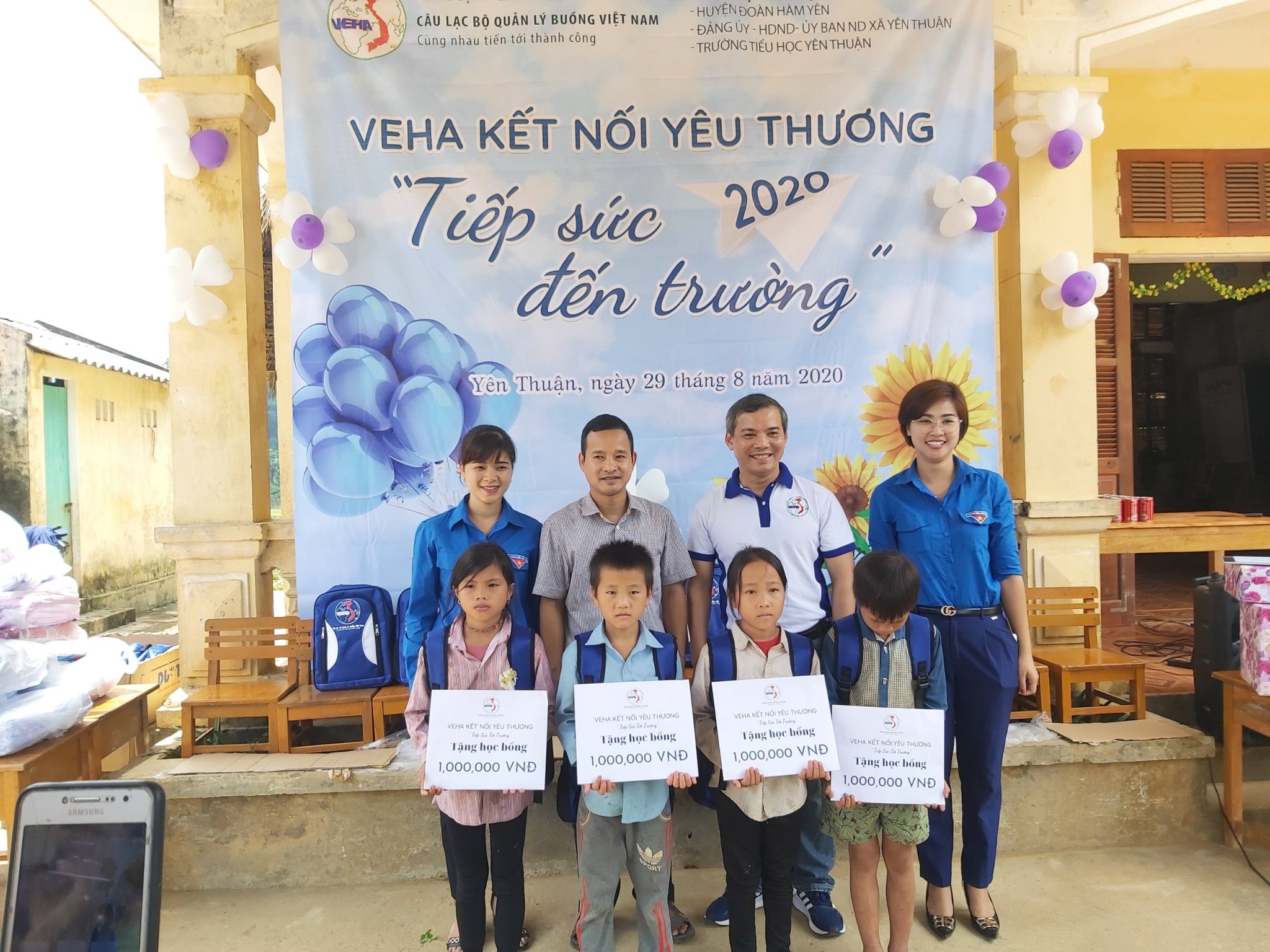 Chương trình VEHA Kết nối yêu thương - "Tiếp sức đến trường 2020"