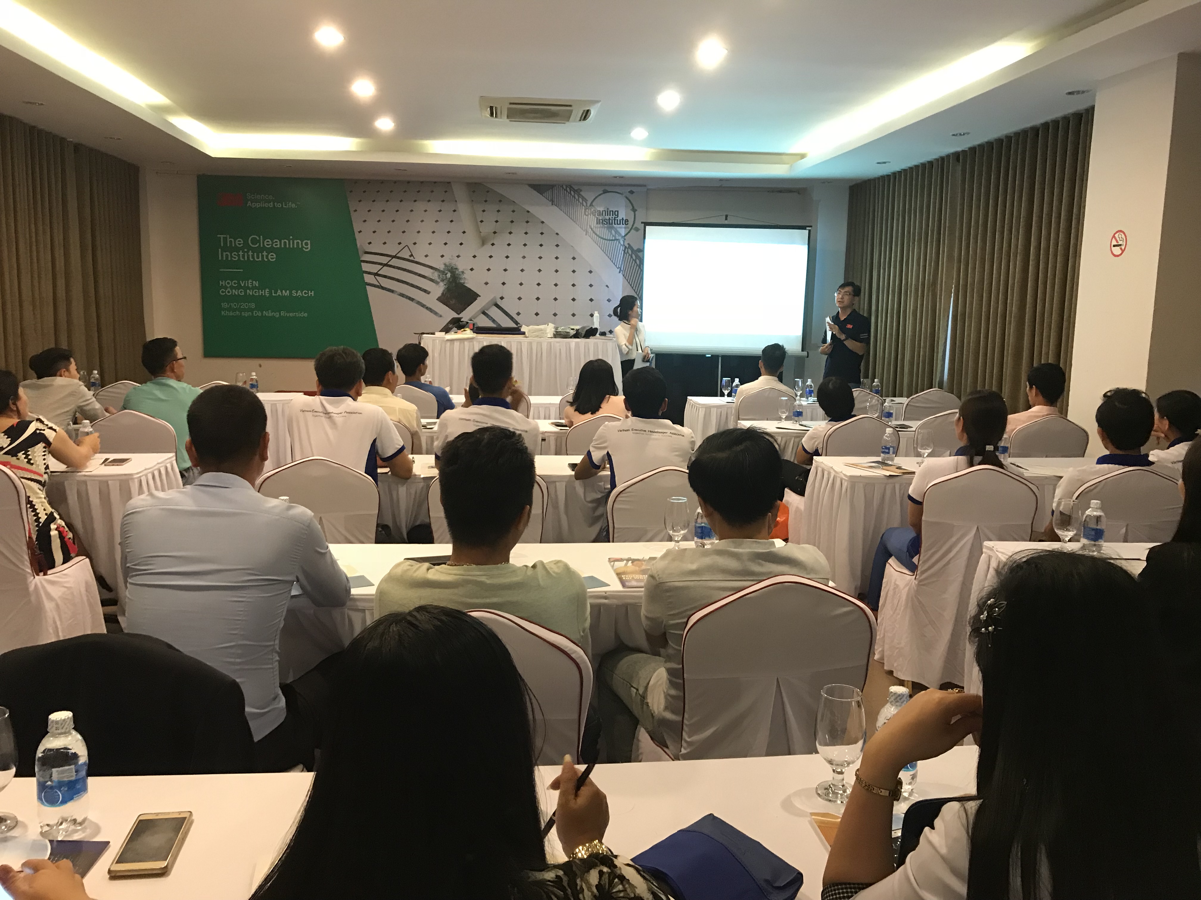 CHƯƠNG TRÌNH ĐÀO TẠO “HỌC VIỆN VỀ CÔNG NGHỆ LÀM SẠCH” DO 3M TỔ CHỨC TẠI ĐÀ NẴNG