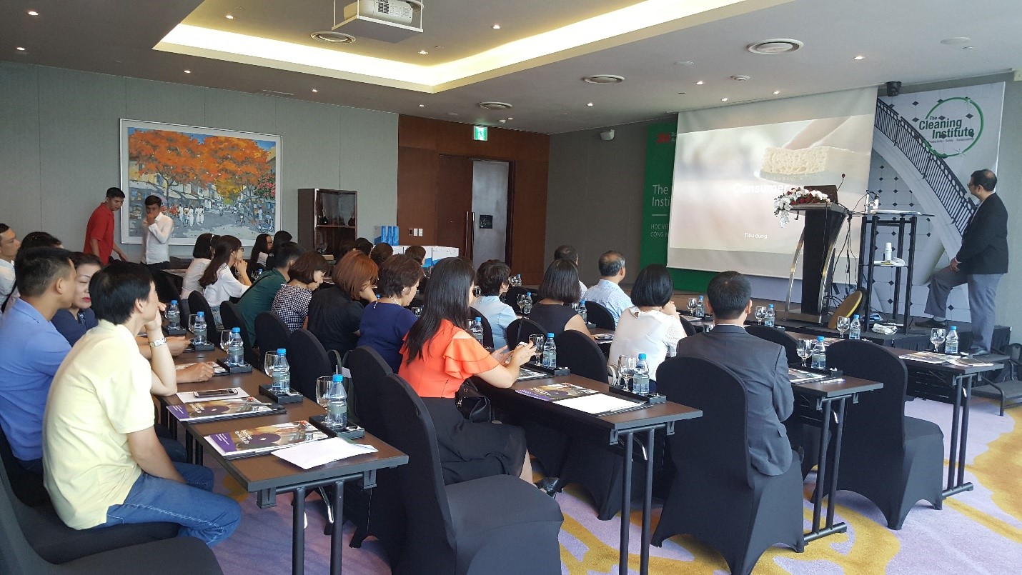 CHƯƠNG TRÌNH ĐÀO TẠO “HỌC VIỆN VỀ CÔNG NGHỆ LÀM SẠCH” DO 3M TỔ CHỨC TẠI HÀ NỘI