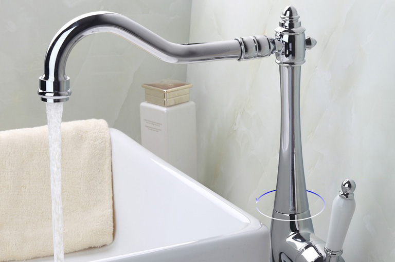 Nhân Viên Khách Sạn 5 Sao Tiết Lộ Bí Quyết Giúp Nhà Tắm Luôn Sạch Thơm Như Mới