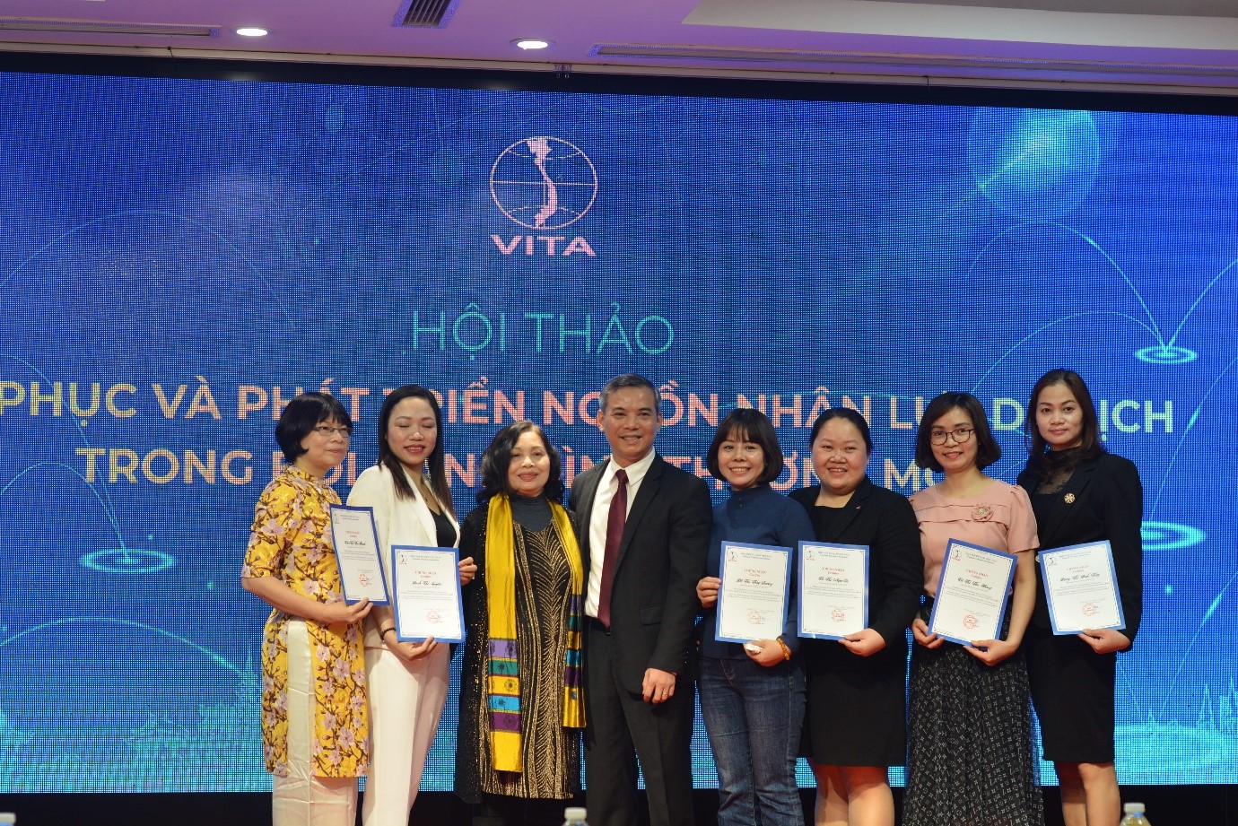 LỄ TRAO CHỨNG NHẬN QUẢN LÝ BUỒNG PHÒNG CHUYÊN NGHIỆP LẦN ĐẦU TIÊN Ở VIỆT NAM